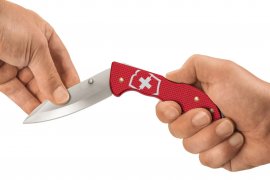 Couteau Victorinox Evoke Alox rouge