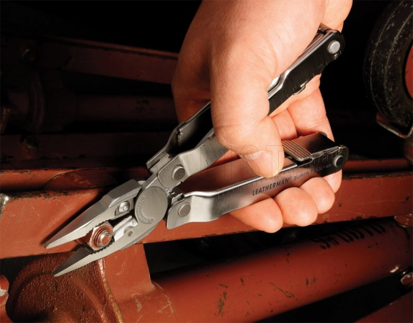 Multitool Leatherman Super Tool 300 noir