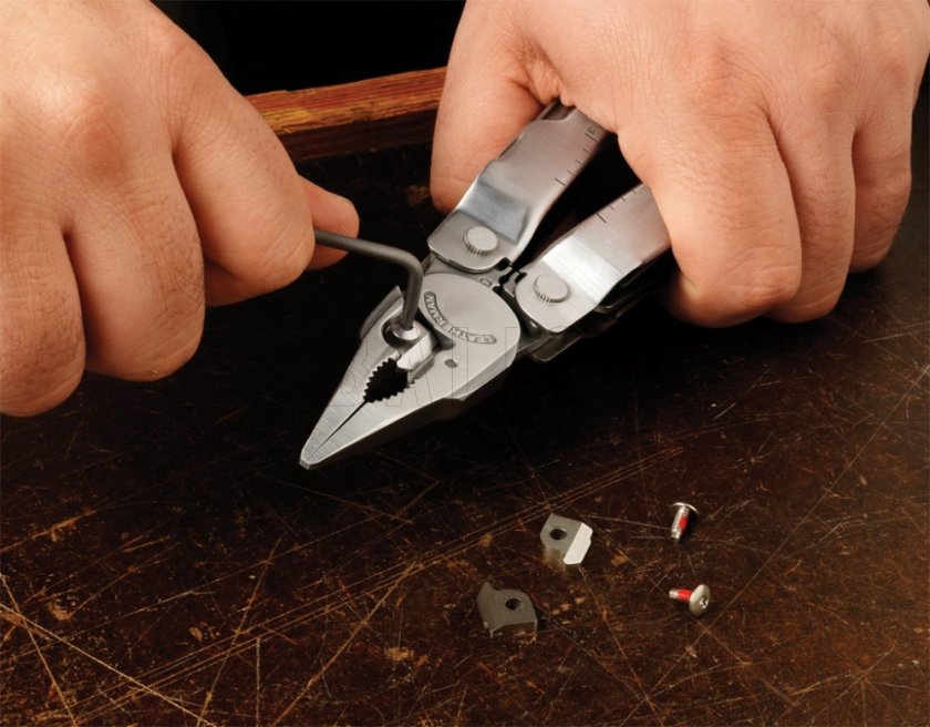 Multitool Leatherman Super Tool 300 noir
