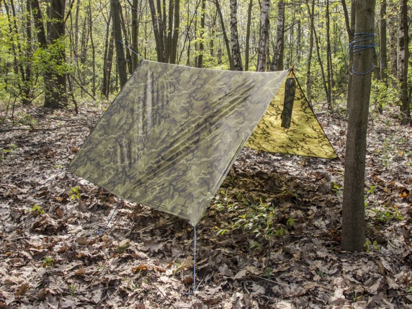 Tarp abri de randonnée MFH M 95 CZ 200x300 cm