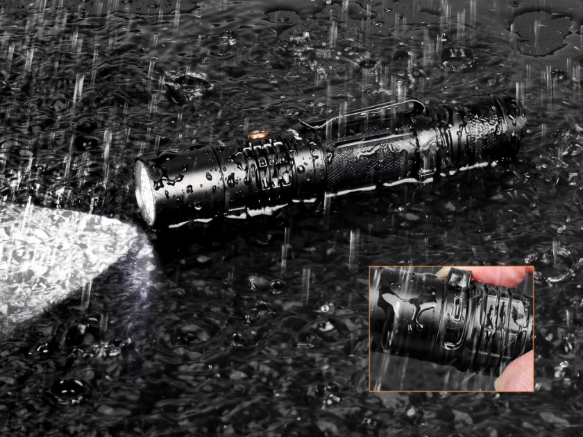 Lampe torche à diode Fenix UC35 V2.0