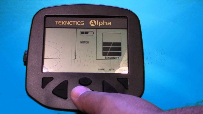 Détecteur de métaux Teknetics Alpha 8