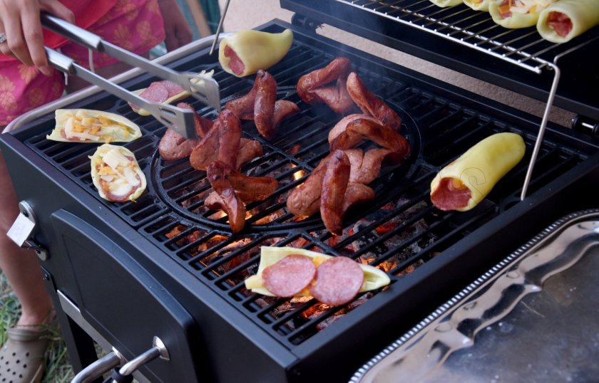 Barbecue au charbon de bois Royal, grille en fonte