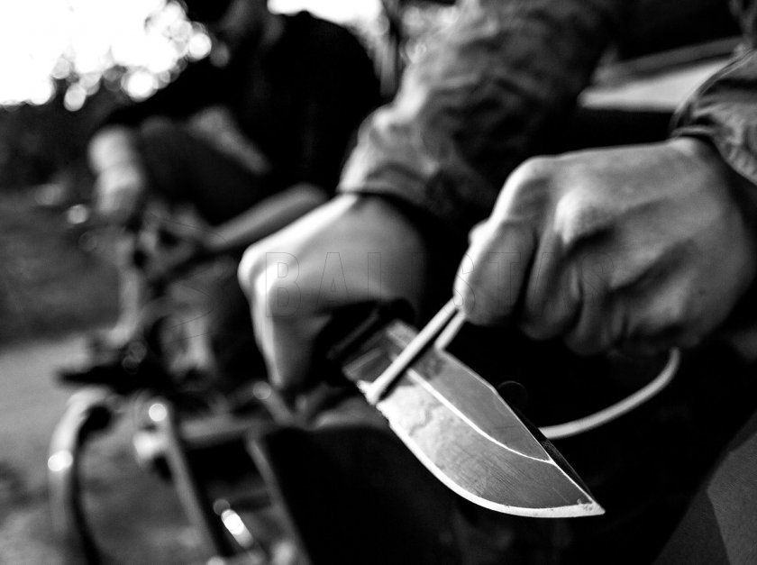 Couteau Gerber StrongArm avec lame combinée