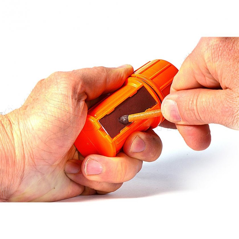 Allumettes UCO Stormproof Match orange case 25pcs
