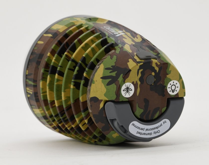 Lampe de poche PEAR ARMY rechargeable + attrape-insectes