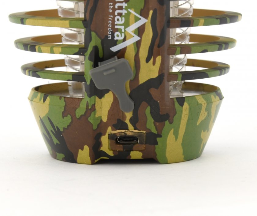 Lampe de poche PEAR ARMY rechargeable + attrape-insectes