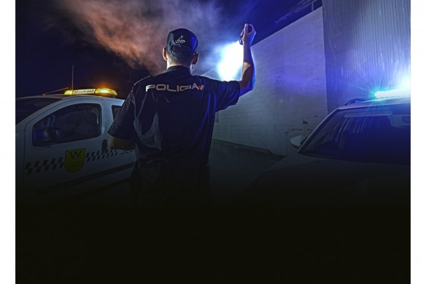 Lampe tactique Fenix TK22 TAC