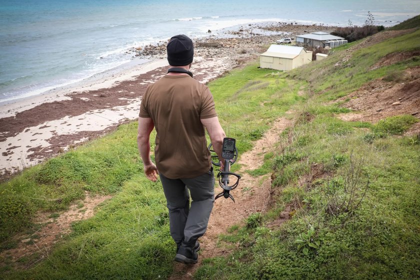 Détecteur de métaux Minelab Equinox 900 Deep