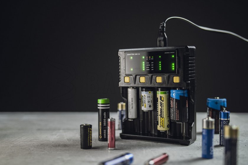 Chargeur Armytek UNI C4 plug type C