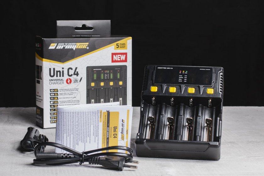 Chargeur Armytek UNI C4 plug type C