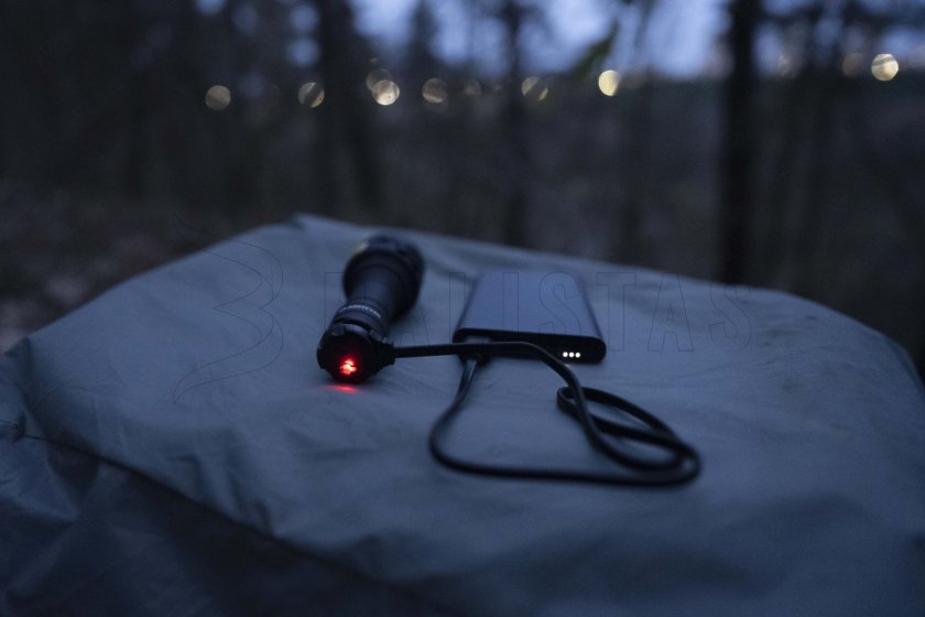 Lampe multifonction Armytek Bear WRG