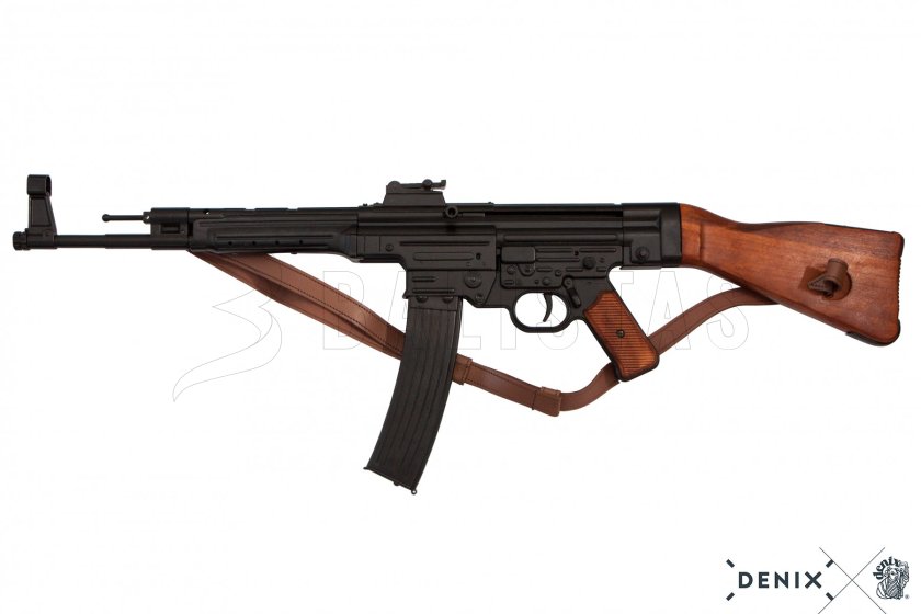 Réplique Sturmgewehr 44 avec bretelle, Allemagne 1943