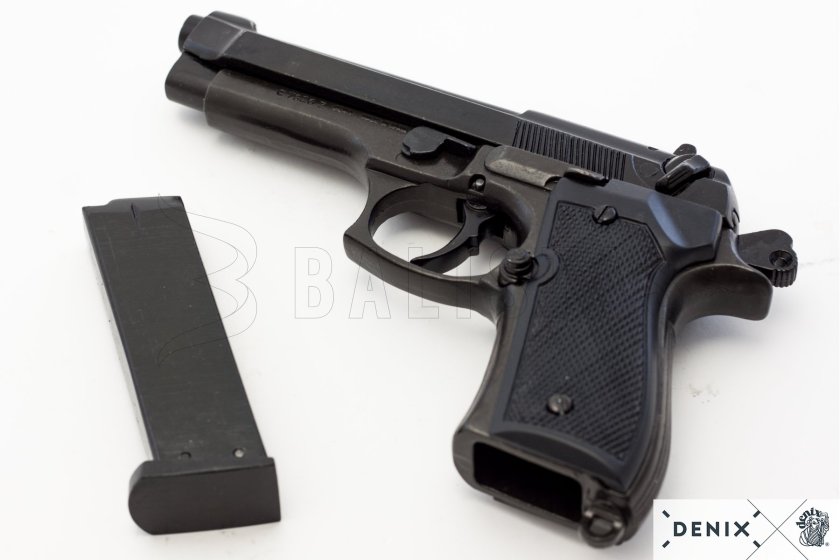 Réplique Beretta 92F, Italie 1975 9